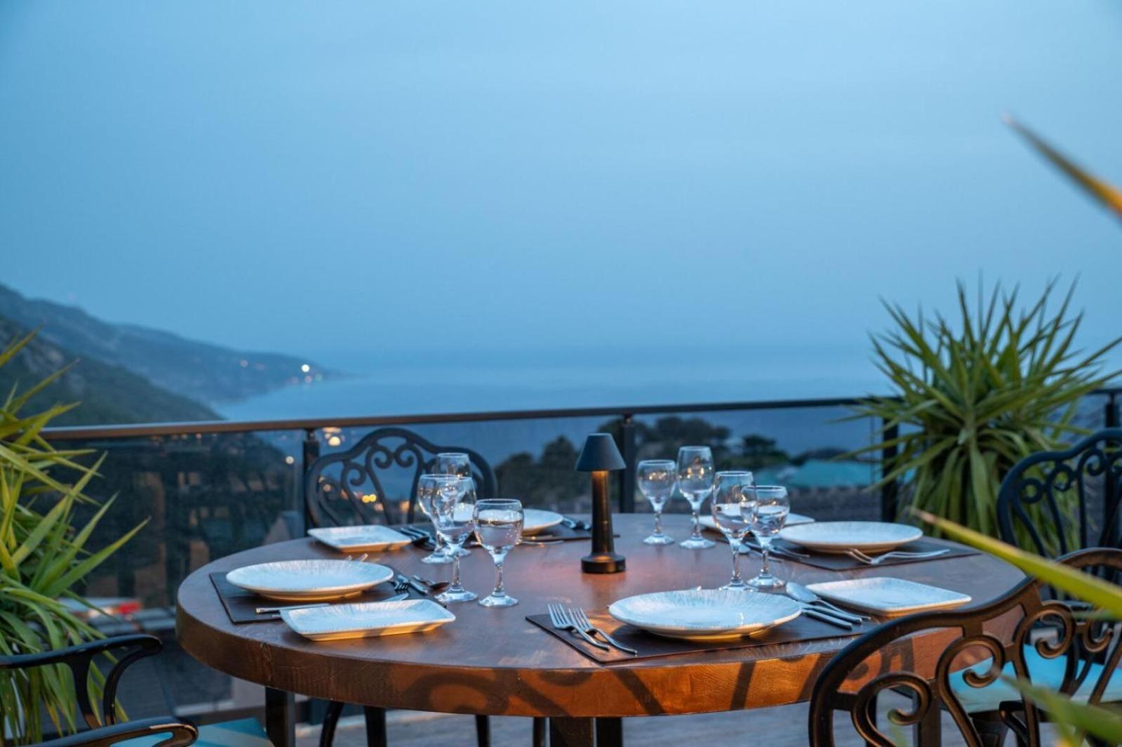 Ramada By Wyndham Fethiye Oludeniz Adult Only Hotel Exterior photo