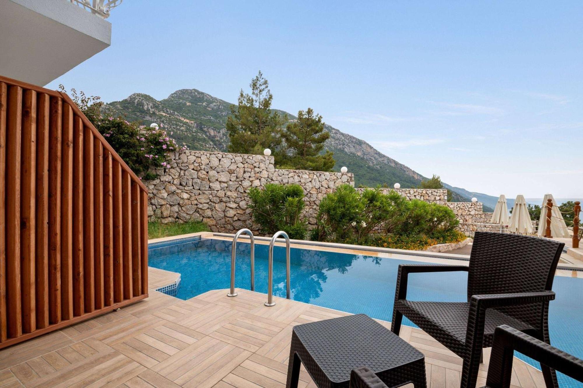 Ramada By Wyndham Fethiye Oludeniz Adult Only Hotel Exterior photo